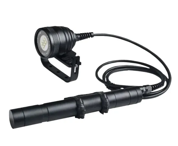 Канистровый подводный фонарь DOT-KS DIV10W Канистровый подводный фонарь DOT-KS DIV10W