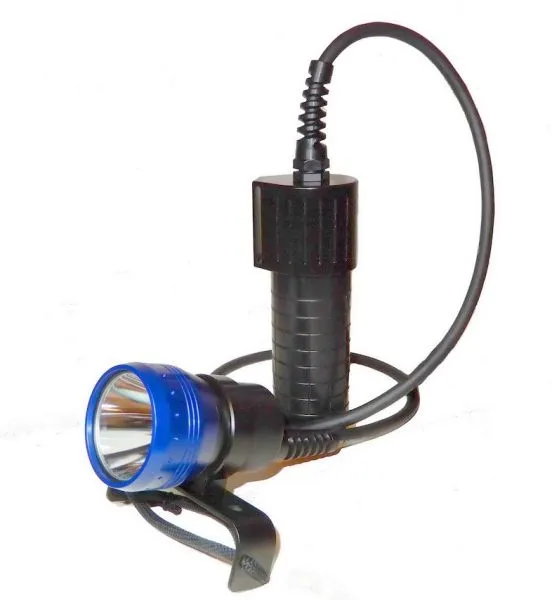 Канистровый подводный фонарь Dive Electronics L-2400 Канистровый подводный фонарь Dive Electronics L-2400