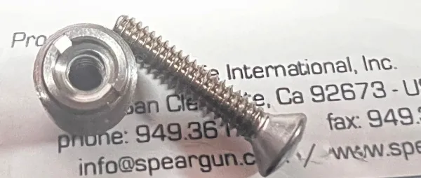 Закладная и болт для установки катушки в деревянные ружья Riffe