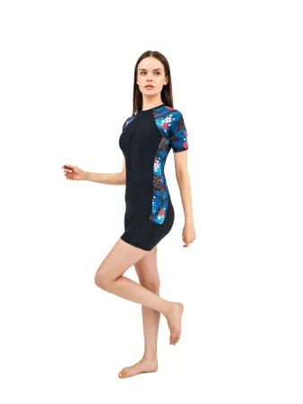 Костюм женский короткий из лайкры Blue&Red