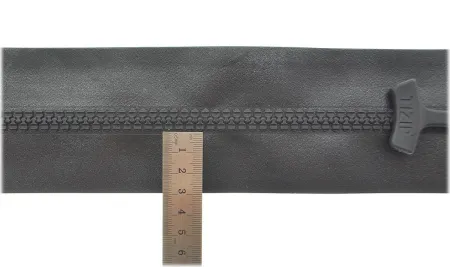 Сухая молния TiZip с металлическим бегунком длиной 104 см