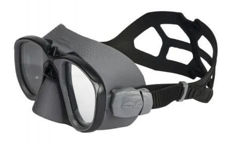 Маска C4 Carbon Martian