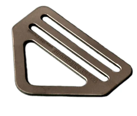 Пластина двухщелевая с ухом из титана TDE