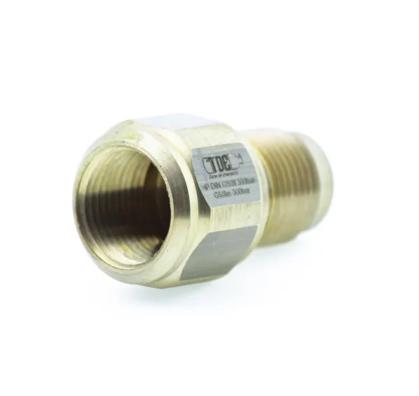 Штуцер TDE HP DIN G58f 300 bar-G58m 300 bar (brass) Штуцер TDE HP DIN G58f 300 bar-G58m 300 bar (brass)