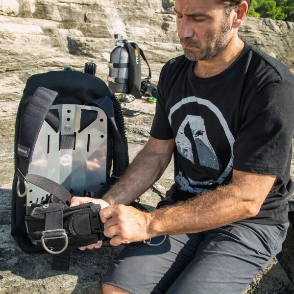 Спинка стальная Apeks WTX Backplate  Спинка стальная Apeks WTX Backplate