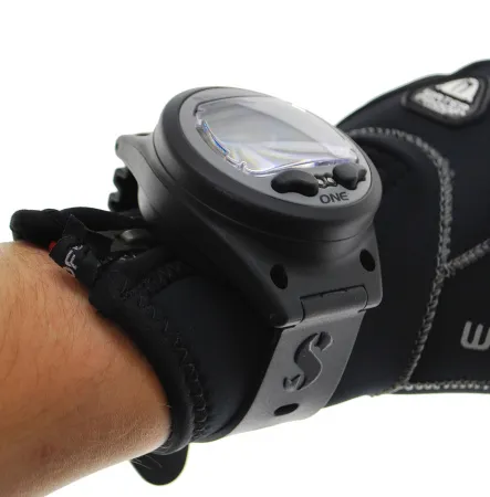 Компьютер Scubapro One Matrix