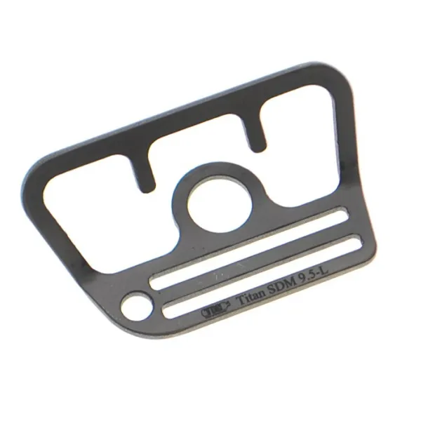 Пластина гнутая титановая TDE 9.5 левая Пластина гнутая титановая TDE 9.5 левая