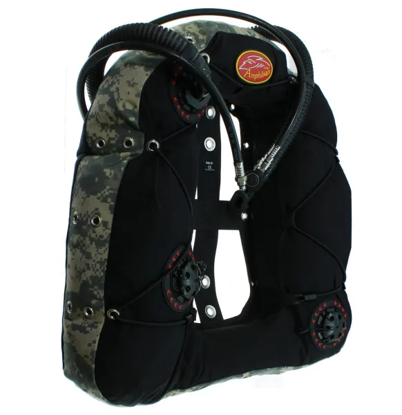 Крыло Amphibian Gear Camo с двумя инфляторами для спарки 50 Lb Крыло Amphibian Gear Camo с двумя инфляторами для спарки 50 Lb