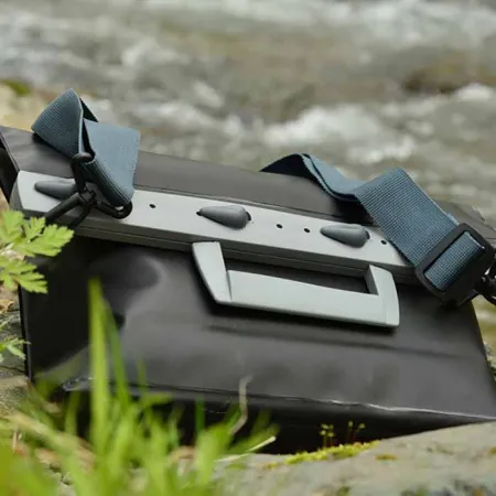 Водонепроницаемая сумка на плечо Aquapac 748 Black Seti Case