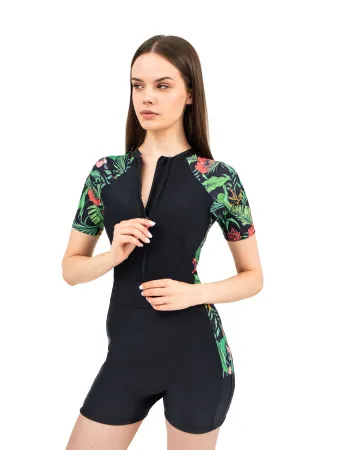 Костюм женский короткий из лайкры Green Flower