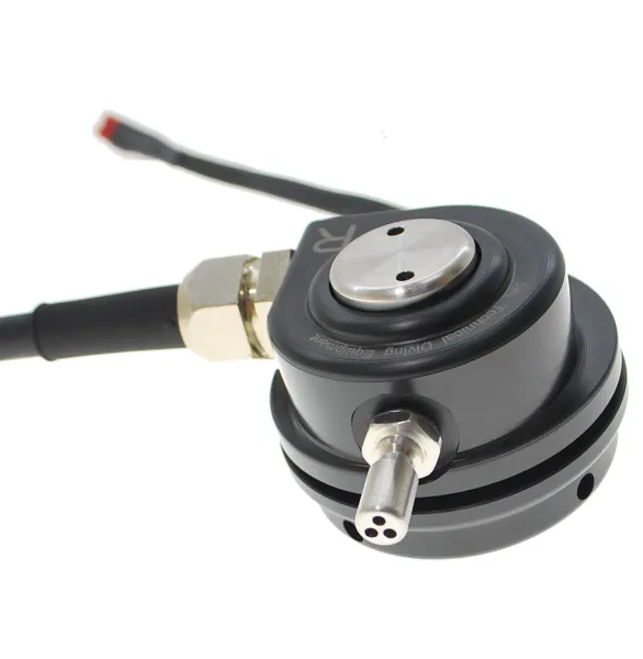 Клапан поддува с коннектором подогрева Apeks TDE DrySuit Connector Клапан поддува с коннектором подогрева Apeks TDE DrySuit Connector
