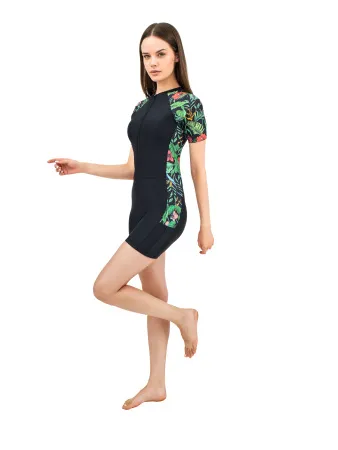 Костюм женский короткий из лайкры Green Flower