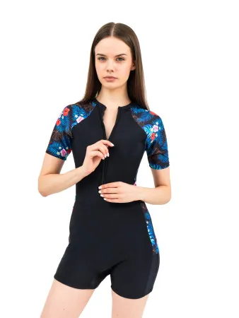 Костюм женский короткий из лайкры Blue&Red