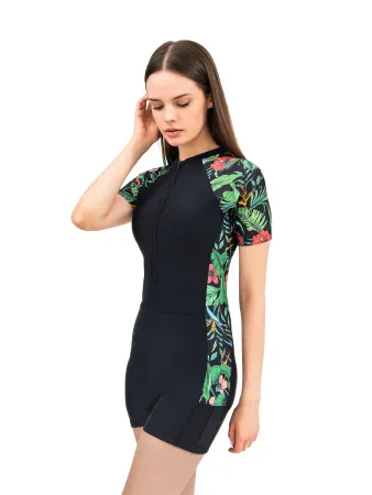 Костюм женский короткий из лайкры Green Flower