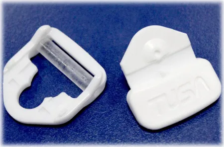 Боковая пряжка к маскам Tusa M-20, M-30, M-40, TM-7500 белая