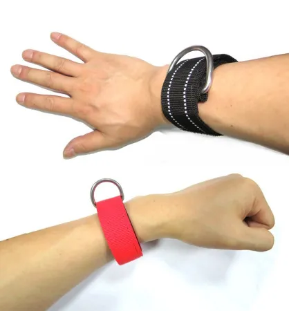 Страховочное крепление на руку с D-кольцом красное