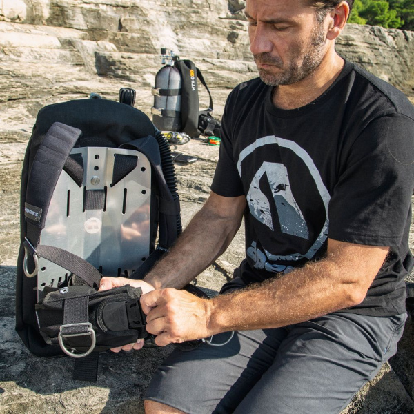 Спинка Apeks WTX Backplate нержавеющая сталь