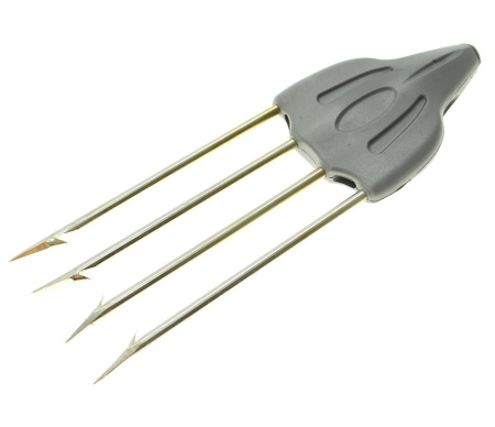 Четырехзубец усиленный каленый Salvimar Mustad Speed 4